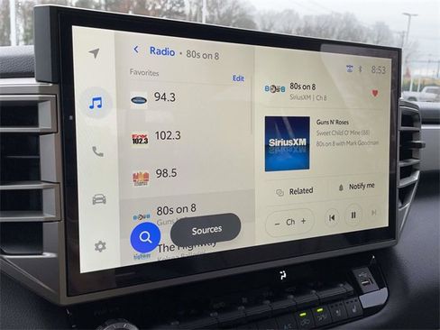 Used 2025 Toyota Tundra Limited image 27