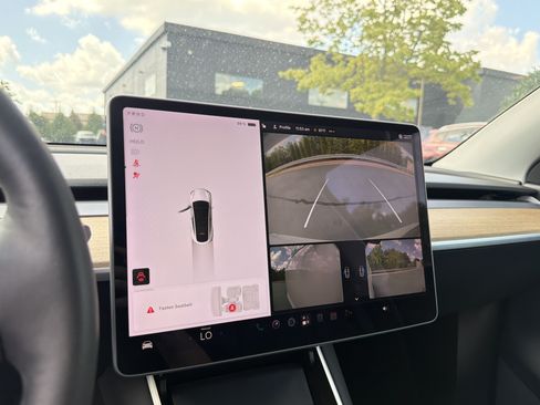 Used 2021 Tesla Model Y 2WD image 21