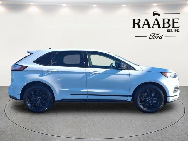 Used 2024 Ford Edge SE w/ Black Appearance Package AWD/4WD image 8