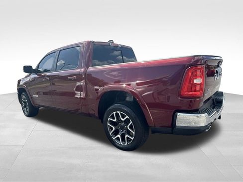 Used 2025 RAM 1500 Laramie AWD/4WD image 7