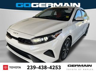 Used 2023 Kia Forte LXS video 1