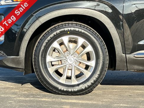 Used 2019 Hyundai Santa Fe SE image 25