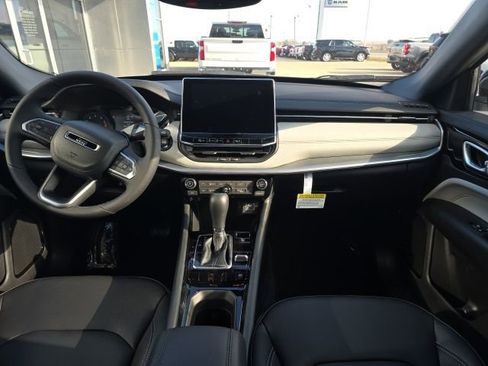 New 2026 Jeep Compass Limited image 7