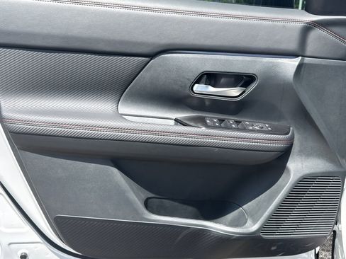 New 2025 Nissan Kicks SR w/ Illumination Package image 10