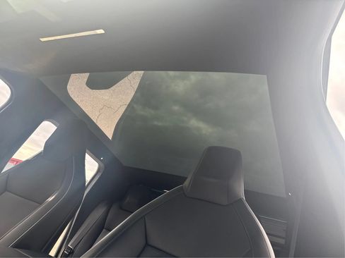 Used 2025 Tesla Cybertruck AWD Crew Cab image 19
