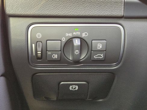 Used 2016 Volvo V60 T5 Premier image 33