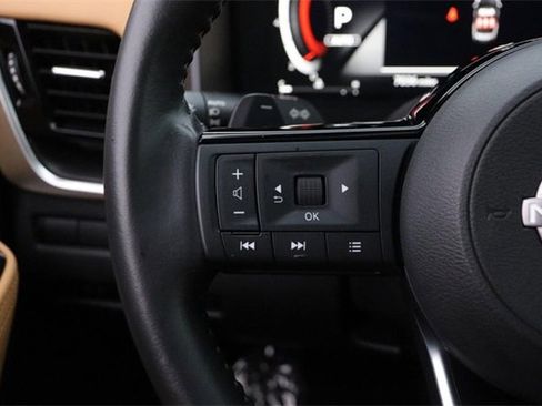 Certified 2023 Nissan Rogue Platinum image 13