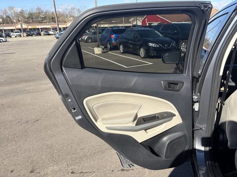 Used 2020 Ford EcoSport S image 13