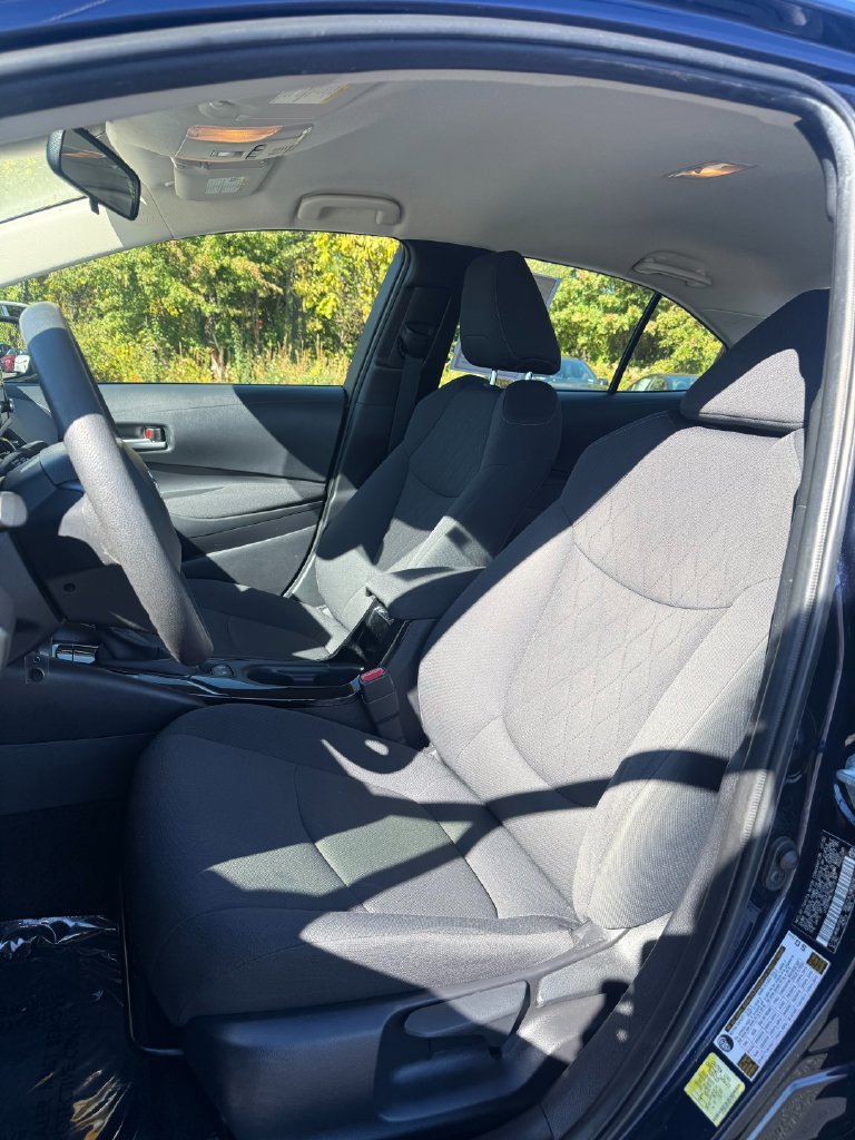 Used 2021 Toyota Corolla LE FWD image 22