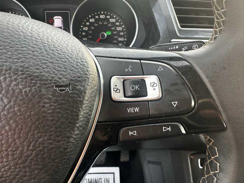 Used 2021 Volkswagen Tiguan SEL image 28