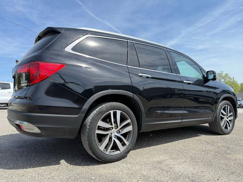 Used 2017 Honda Pilot Touring image 8