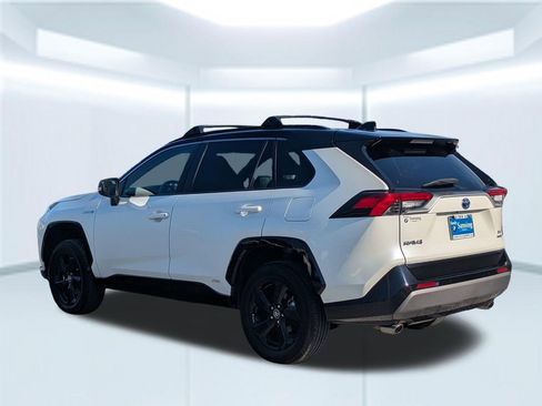 Used 2021 Toyota RAV4 XSE AWD/4WD image 3