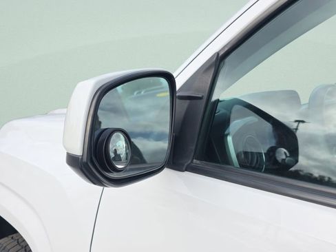 Used 2016 Toyota Tacoma SR5 image 20