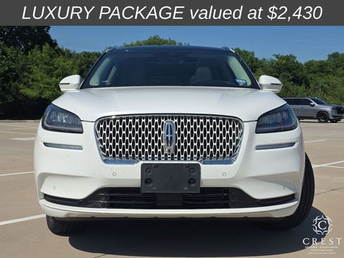 Used 2022 Lincoln Corsair Reserve w/ Equipment Group 201A FWD image 2