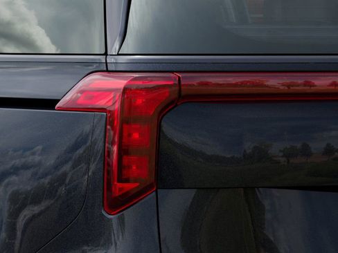 New 2026 Kia Carnival SX w/ SX Dark Edition Package image 11