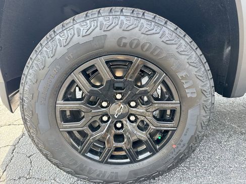 New 2026 Chevrolet Colorado Trail Boss AWD/4WD image 12
