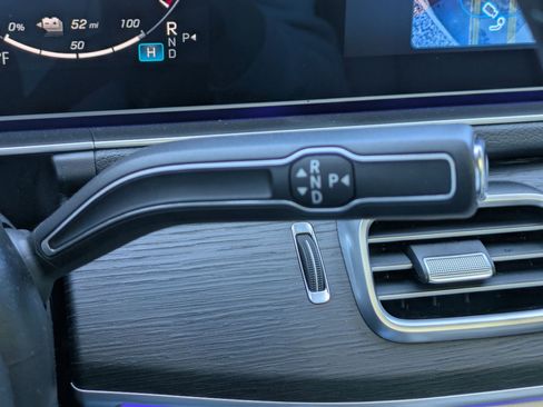 New 2026 Mercedes-Benz GLE 450e 4MATIC image 14
