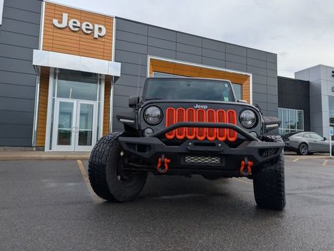 Used 2016 Jeep Wrangler Sport w/ Quick Order Package 24S AWD/4WD image 2