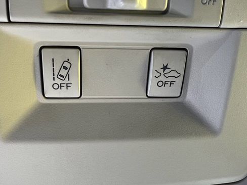 Used 2014 Subaru Outback 2.5i Limited image 15