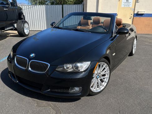 Used 2011 BMW 335i Convertible RWD image 1