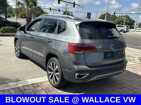 Certified 2023 Volkswagen Taos SE FWD image 8