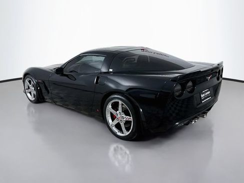 Used 2006 Chevrolet Corvette Coupe w/ Preferred Equipment Group RWD image 5