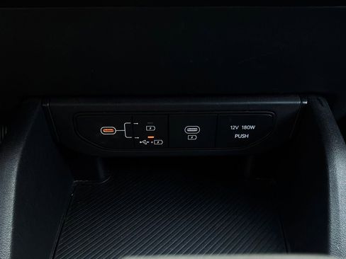 Used 2025 Kia K4 FWD image 25