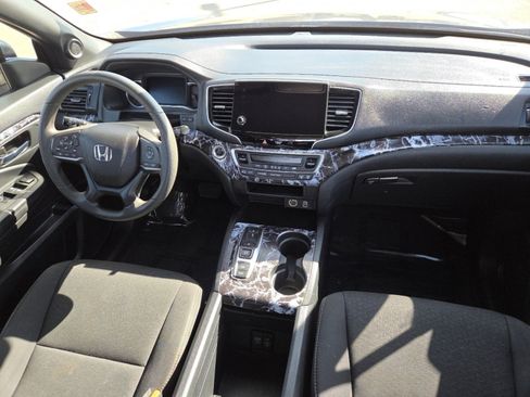 Used 2021 Honda Passport Sport image 22