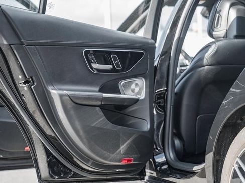 Certified 2024 Mercedes-Benz C 300 4MATIC Sedan image 33