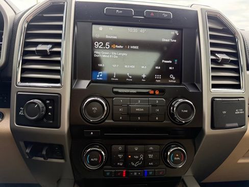 Used 2017 Ford F250 Lariat w/ Lariat Ultimate Package AWD/4WD image 11