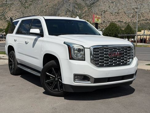 Used 2019 GMC Yukon SLT AWD/4WD image 2