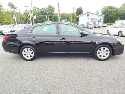 Used 2007 Toyota Avalon XL FWD image 2