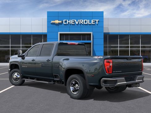 New 2026 Chevrolet Silverado 3500 LT AWD/4WD image 3