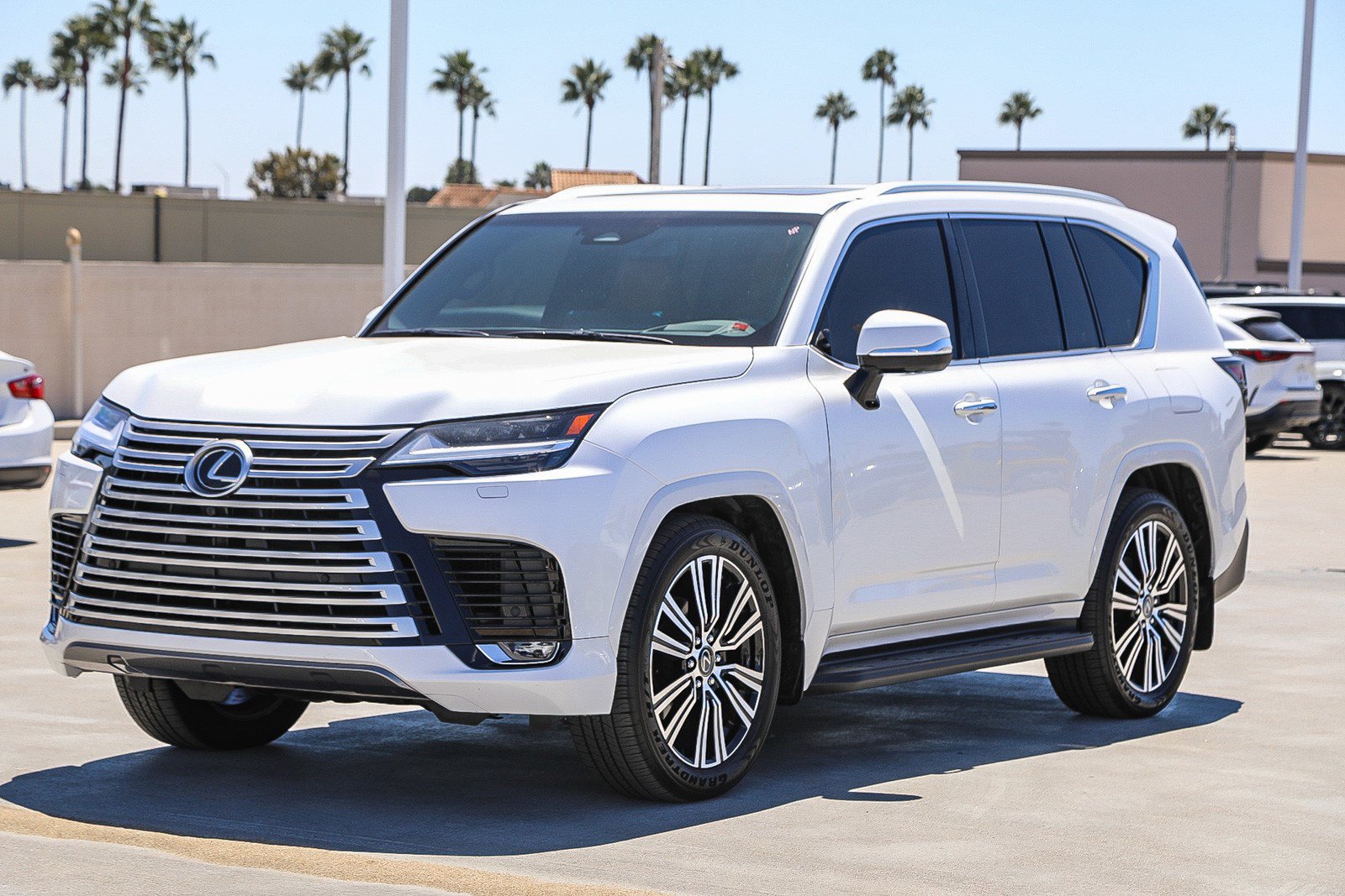 Certified 2026 Lexus LX 600 4WD w/ Luxury Package image 3