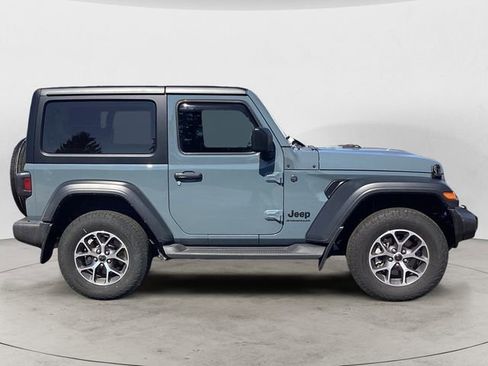 Used 2024 Jeep Wrangler Sport S image 6