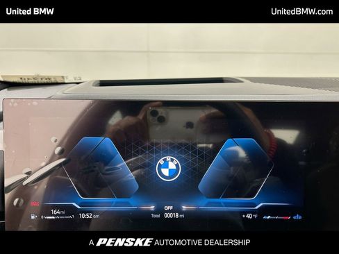 Used 2025 BMW 530i w/ Premium Package image 15