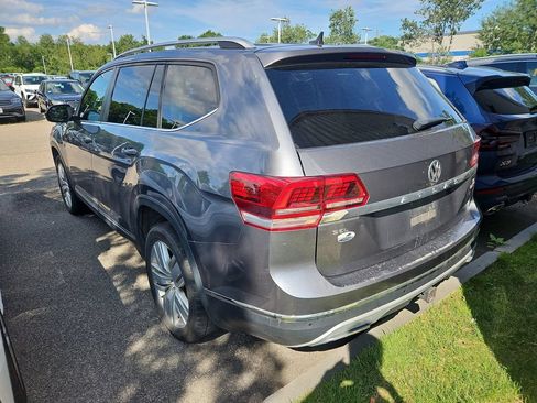 Used 2020 Volkswagen Atlas SEL AWD/4WD image 2