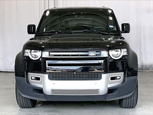 Used 2023 Land Rover Defender 110 S AWD/4WD image 3