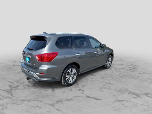 Used 2019 Nissan Pathfinder SV FWD image 8
