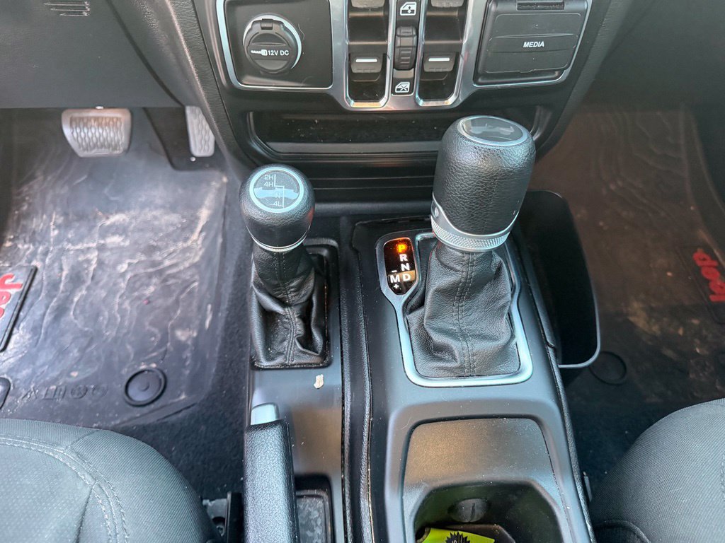 Used 2020 Jeep Wrangler Unlimited Sport AWD/4WD image 29