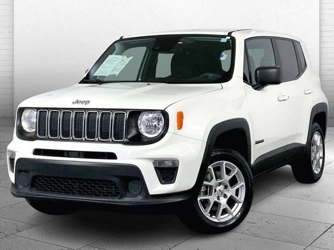 Used 2023 Jeep Renegade Latitude image 12