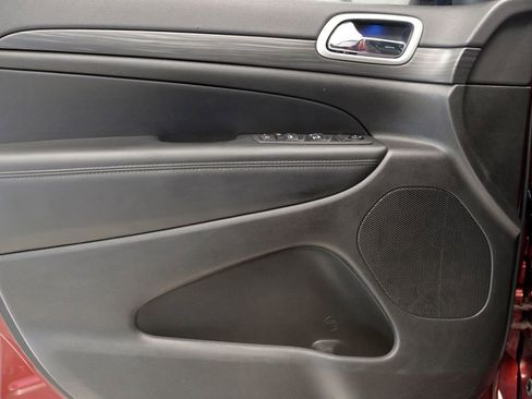 Used 2021 Jeep Grand Cherokee Laredo X image 14