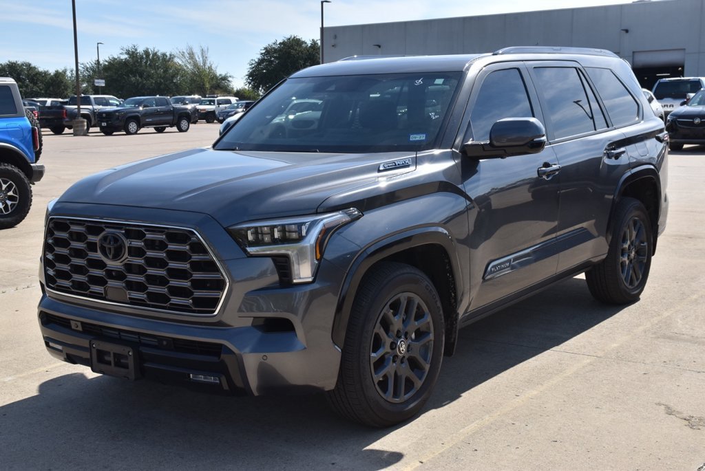 Used 2026 Toyota Sequoia Platinum AWD/4WD image 2