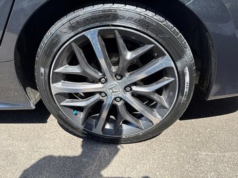 Used 2023 Honda Civic Touring image 10