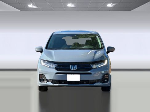 New 2026 Honda Odyssey Touring image 5