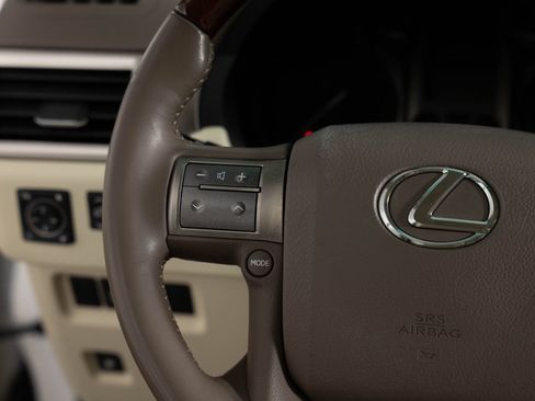Used 2013 Lexus GX 460 w/ Comfort Plus Pkg AWD/4WD image 30