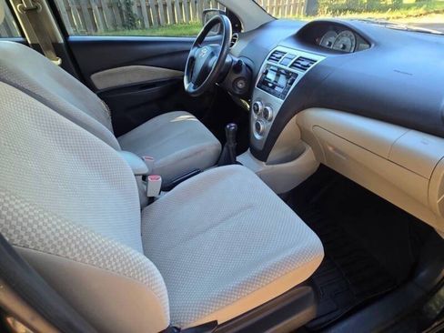 Used 2007 Toyota Yaris Sedan w/ Convenience Pkg FWD image 13
