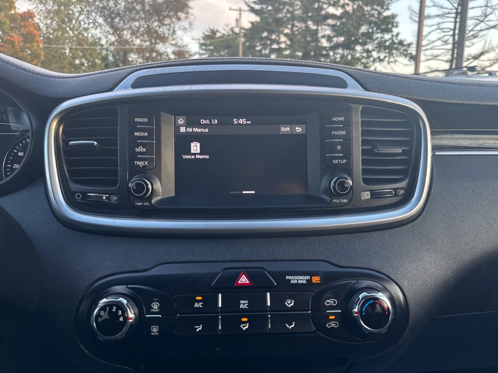 Used 2020 Kia Sorento LX FWD image 31