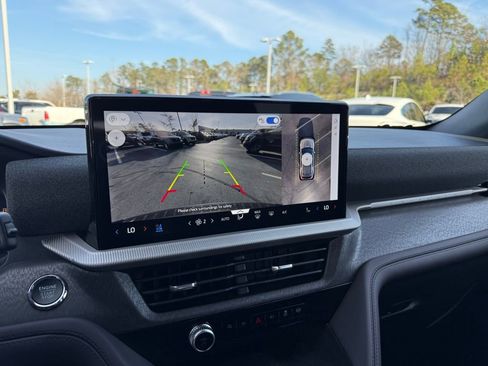 New 2026 Ford Explorer Platinum image 17