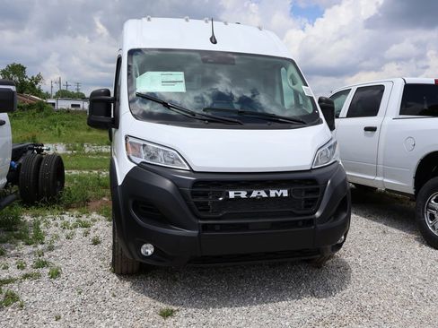 New 2026 RAM ProMaster 2500 w/ Advanced Safety Group FWD image 8